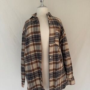 Long sleeve plaid shit